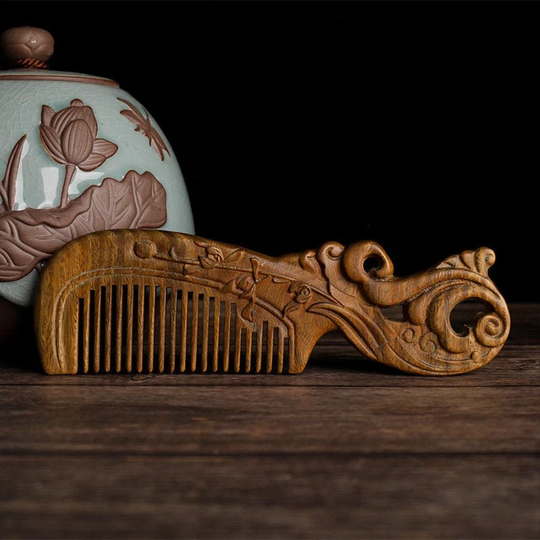 Lone Handle Fine Carved Flower Wood Comb Nice Guaiac Hair Accessories