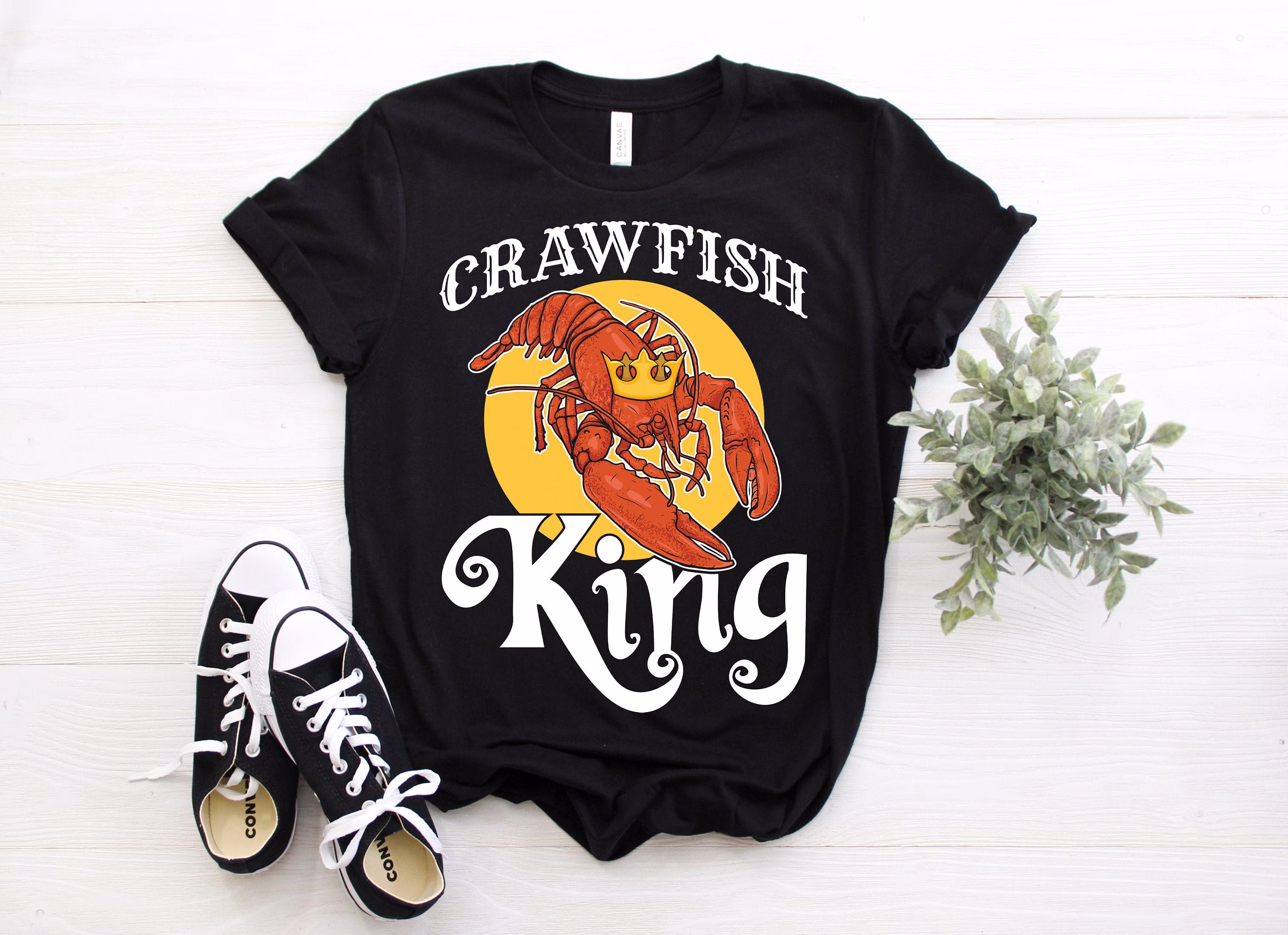 Crawfish Boil King Master Vintage T-Shirt, Funny Gift, Cooking Seafood Pot Chef, Fishing Fisherman Present, Mothers Day Fathers