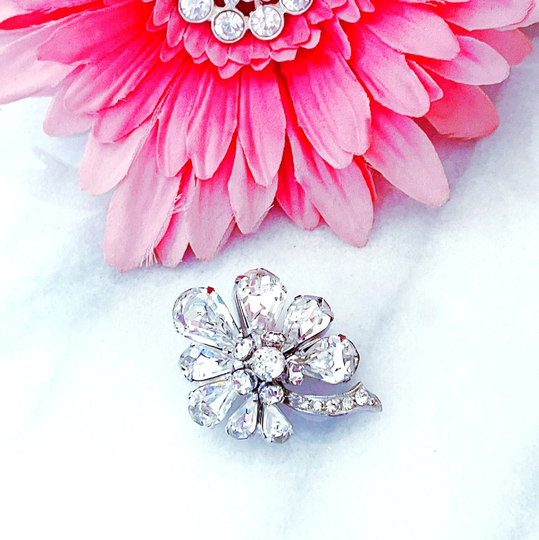 Vintage Early Eisenberg Flower Brooch Pin