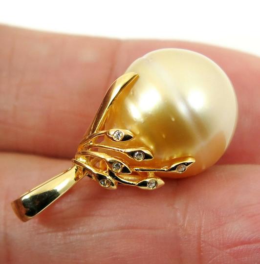 Enormous 15.9 X 17.3mm Genuine Golden South Sea Pearl Enhancer Pendant #sp818