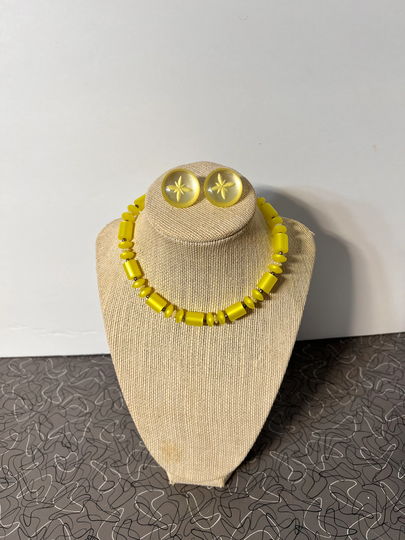 Yellow Moonglow Lucite Necklace & Earrings Pin Up Beads Beautiful