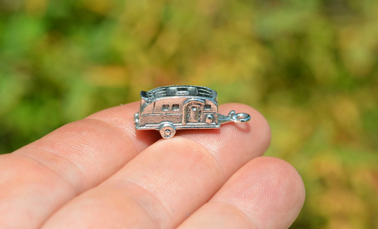 Bulk 20 Camping Trailer 3D Silver Tone Charms Sc2079