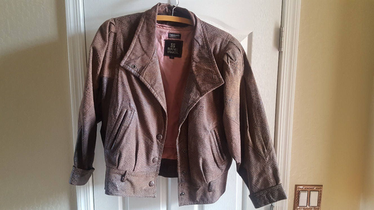 Vintage 1980's Women's Large Size Byrnes & Baker Leather Short Jacket, Thinsulate, Nice Condition Brown Patterned, Missing Belt At Waist