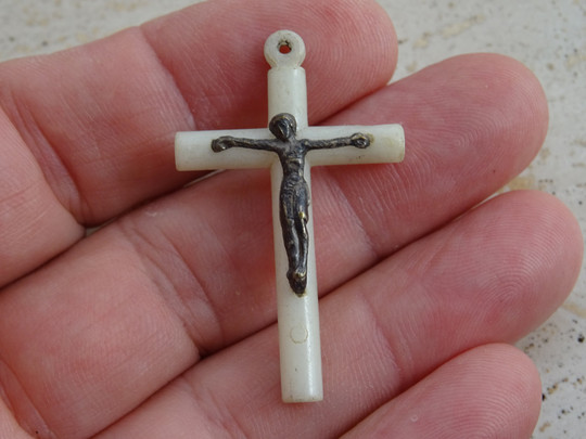 Religious Antique French Catholic Mother Of Pearl Nacre Crucifix Pendant Cross Croix With Silvered Corpus Holy Jesus Christ. C 32
