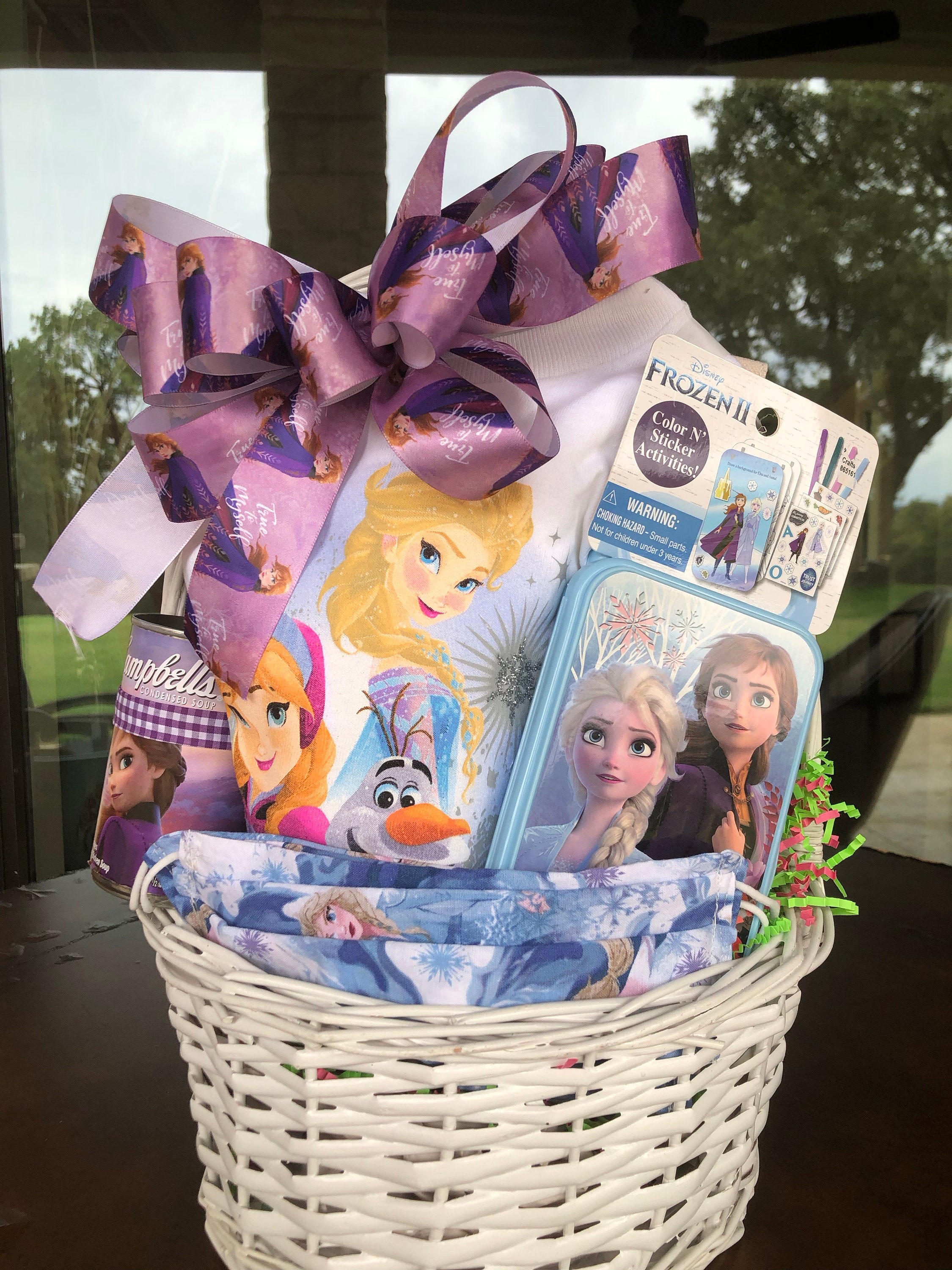 Frozen Holiday - Gift Basket