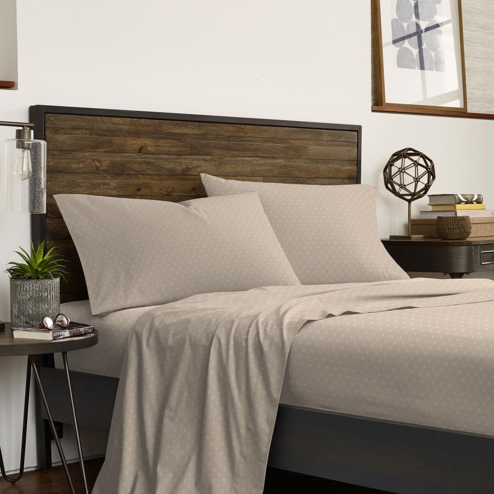 WestPoint Home IZOD Brights Blake Sheet Queen Cotton Blend Bed Sheet Polyester in Brown | 028828319531