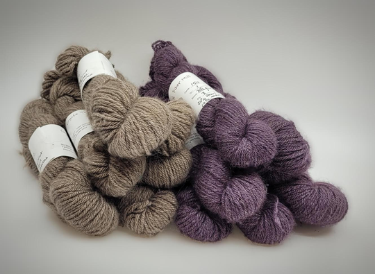Natural/Lavender- Manhattan Blend - 70% Qiviut 20 Per. Merino 10 Pearl | 140Yds/1Oz/3 Ply
