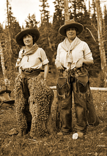 Rodeo Cowgirls in Chap 1930S 8 X10 Photo