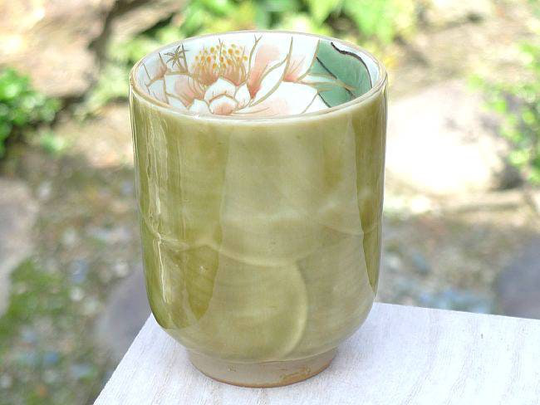 Moonlight Beauty Flowers Teacup Large Size Touan Kiln Made in Japan Kyoto Ceramic