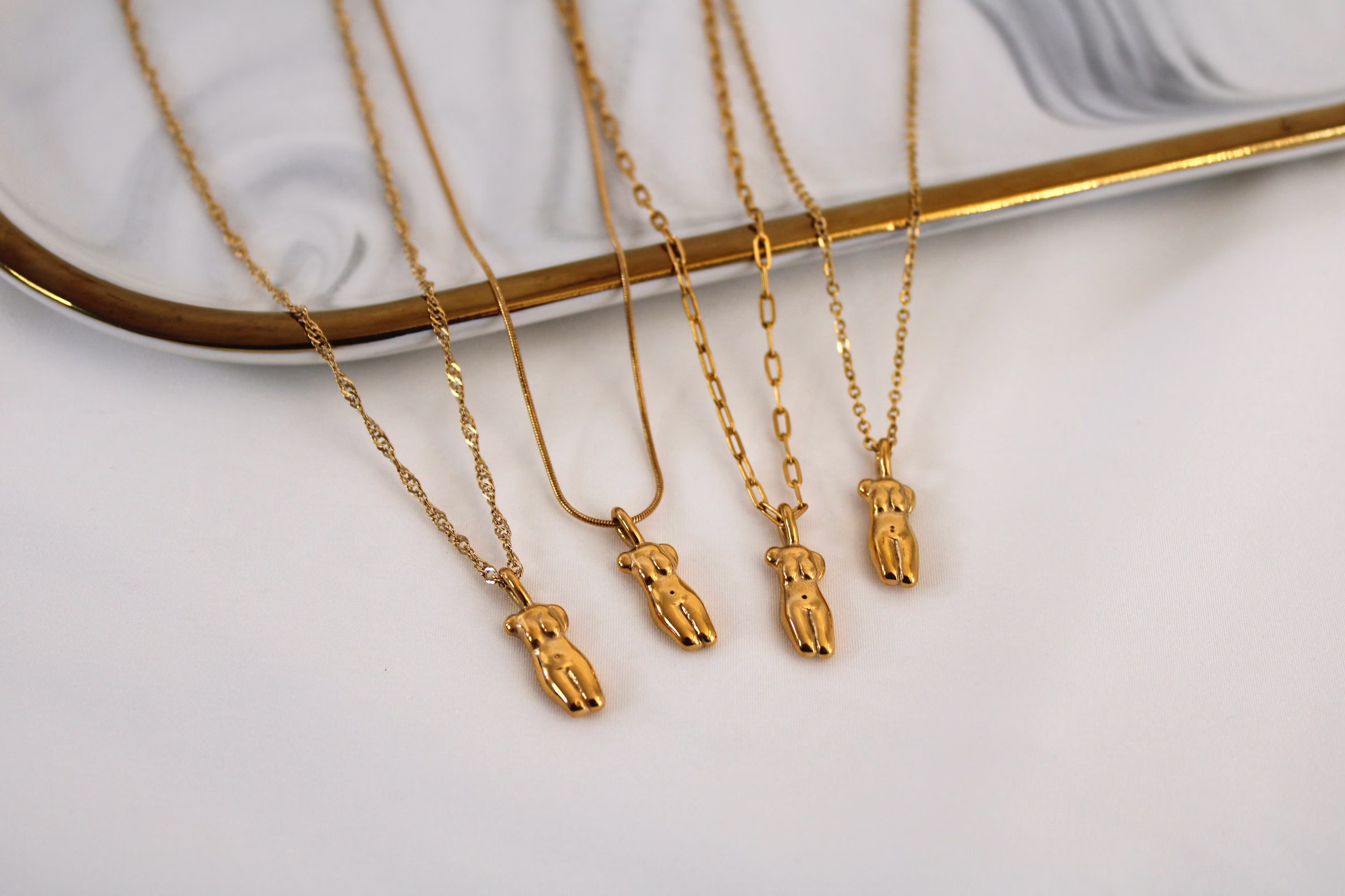 18K Gold Femme Body Necklace, Waterproof Shape Female Necklace Antitarnish, Gift For Her