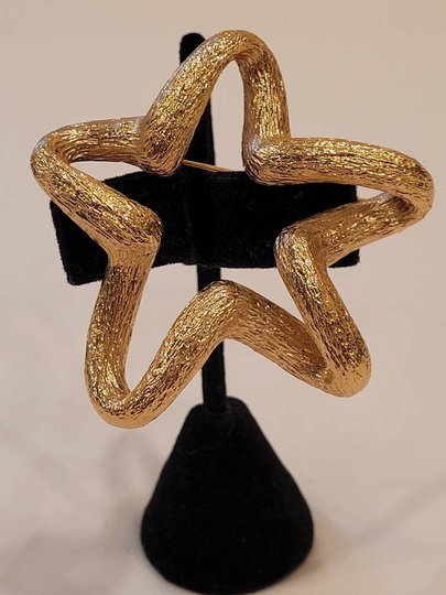 Vintage St John Textured Gold Tone Star Brooch