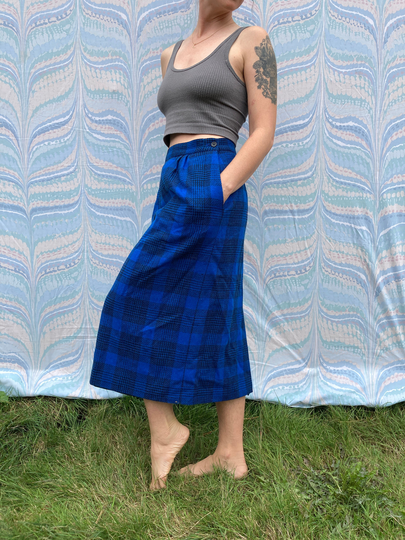 Blue Plaid Wool Blend Vintage Midi Skirt// S-M
