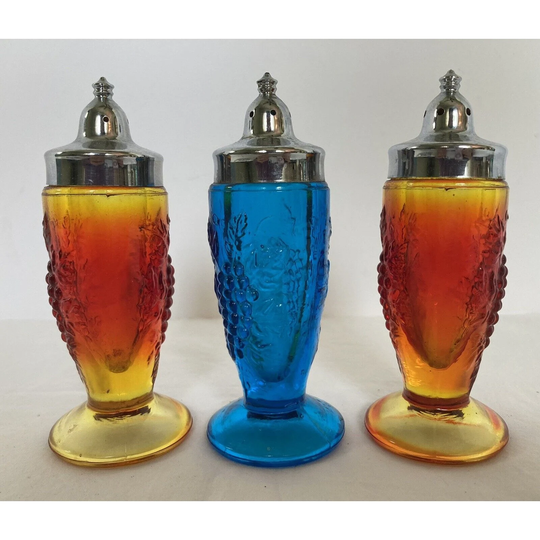 Vtg L.e. Smith Amberina & Blue Grape Pattern Glass Salt & Pepper Shaker Set