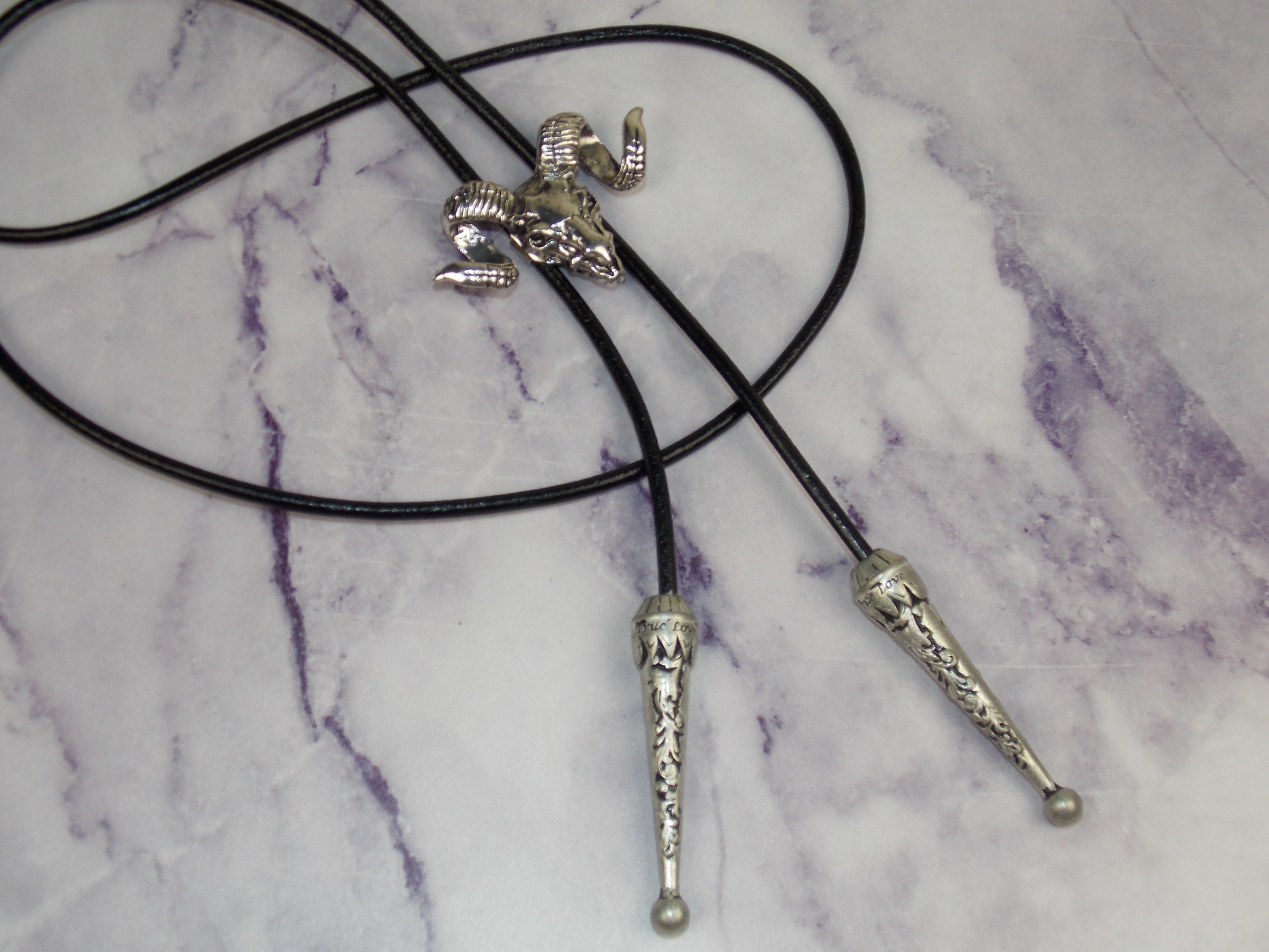 Ram Skull Bolo Tie Necklace Black Leather Cord Silver Color Metal Rockabilly Goth Punk Retro Unisex Jewelry