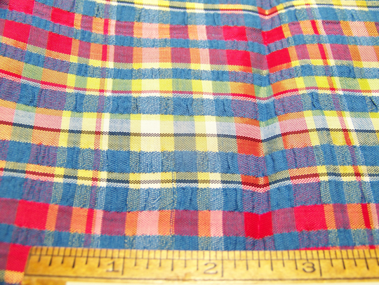 1970's Blended Cotton Seersucker Plaid 44" W 36" L Quilting Sewing Fabric Invc