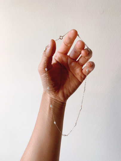 Few & Far Necklace // 14K Gold Filled Necklace With Freshwater Pearls