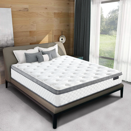 Lowe's 12-in Queen Hybrid Memory Foam/Coil Blend Mattress in a Box in White | VE12HY06Q