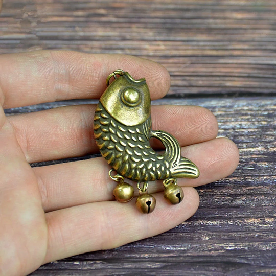 2 Pieces Ancient Chinese Brass Hand-Carved Fish Pendant, Car Key Pendant, Bag Pendant