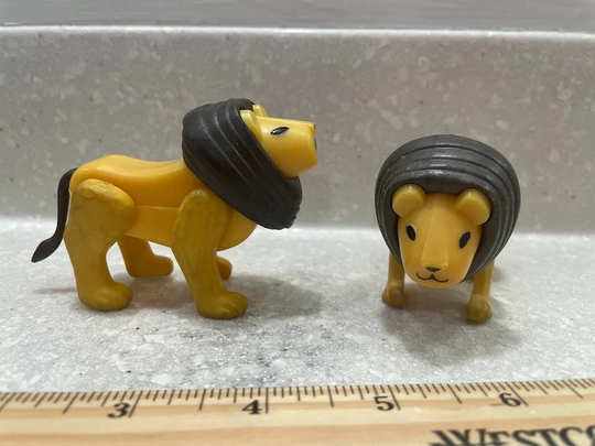Fisher Price Toy Lion Vintage Play Family Little People Circus