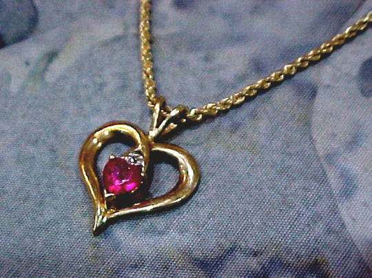 Vintage Gold Ruby Diamond Heart Pendant/18 Inch Rope Necklace