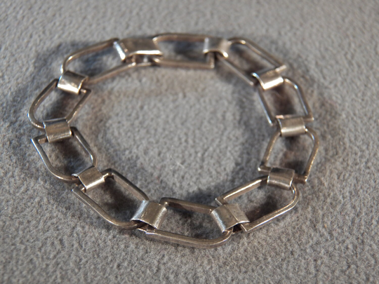 Vintage Sterling Silver Unique Oblong Curved Link Chain Bracelet