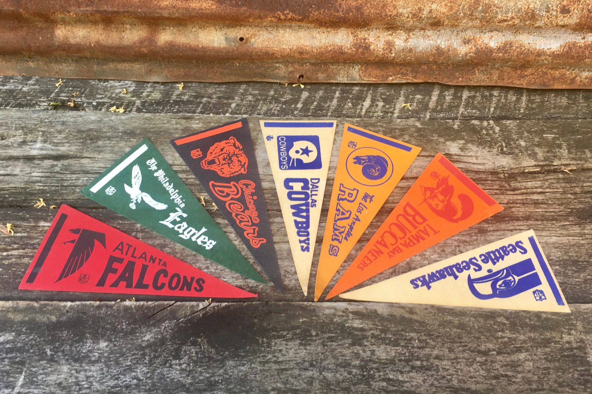 Choice Falcons, Bears, Eagles, Cowboys, Rams, Buccaneers Seahawks Vintage Nfl Football Pennant 12 Inch Felt Banner Flag Sports