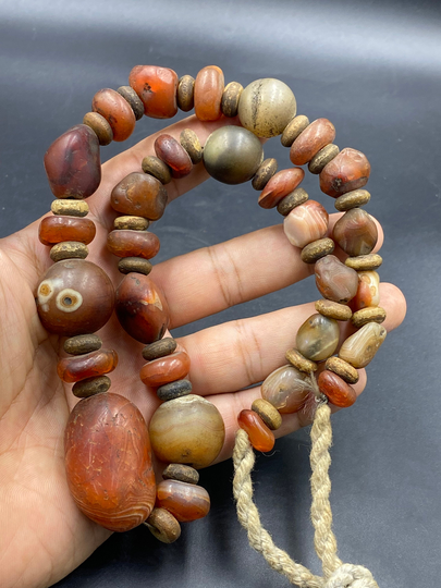 Wonderful Old Antique Natural African Agate Bead Necklace