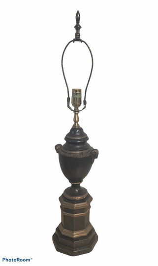 Vintage Elegant Ceramic Chapman Ram Head Lamp