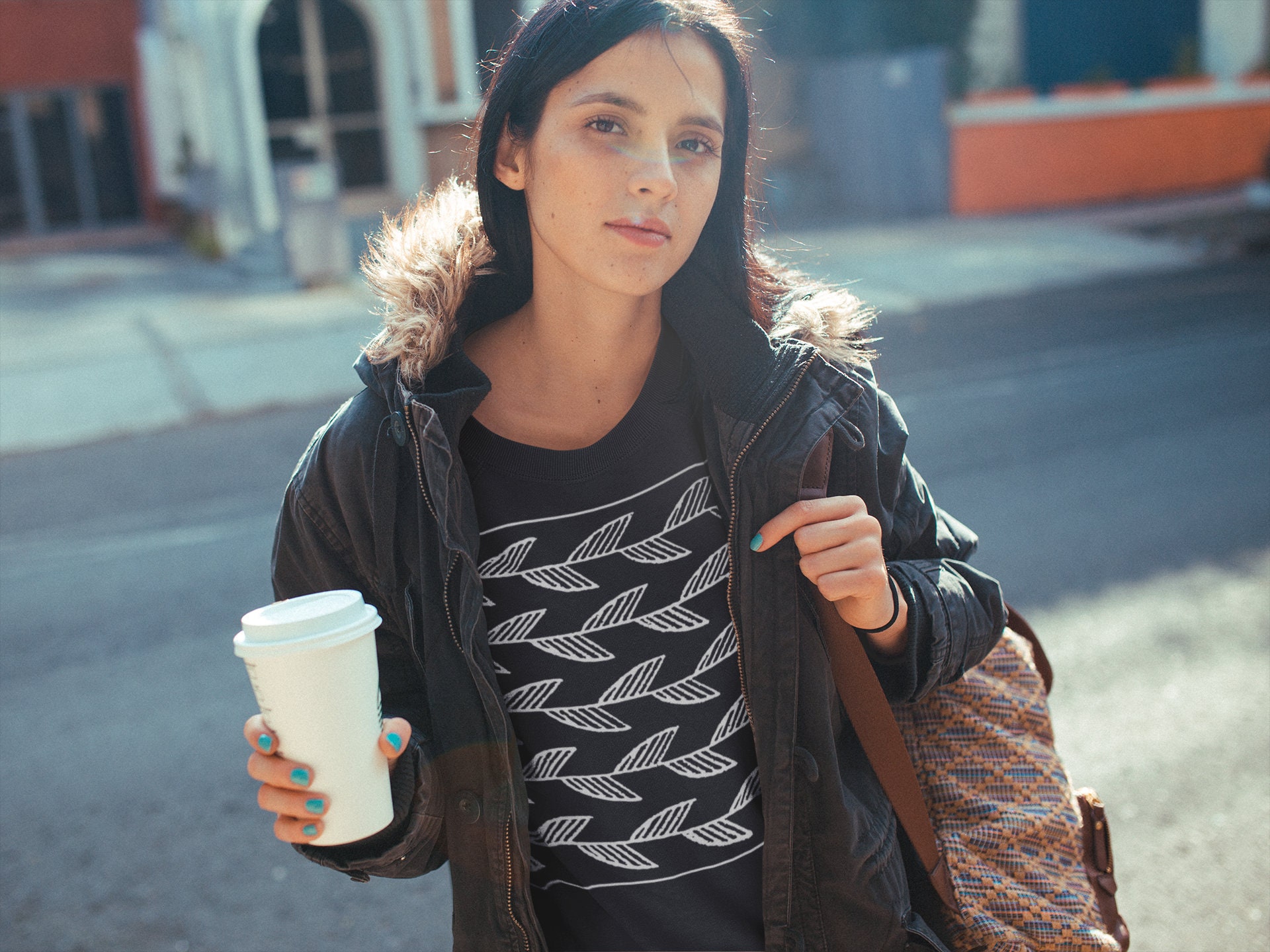 Geometric Pattern Heavy Blend Crewneck Sweatshirt | Unisex Hoodie Geometrical Design Black & White Illustreatart