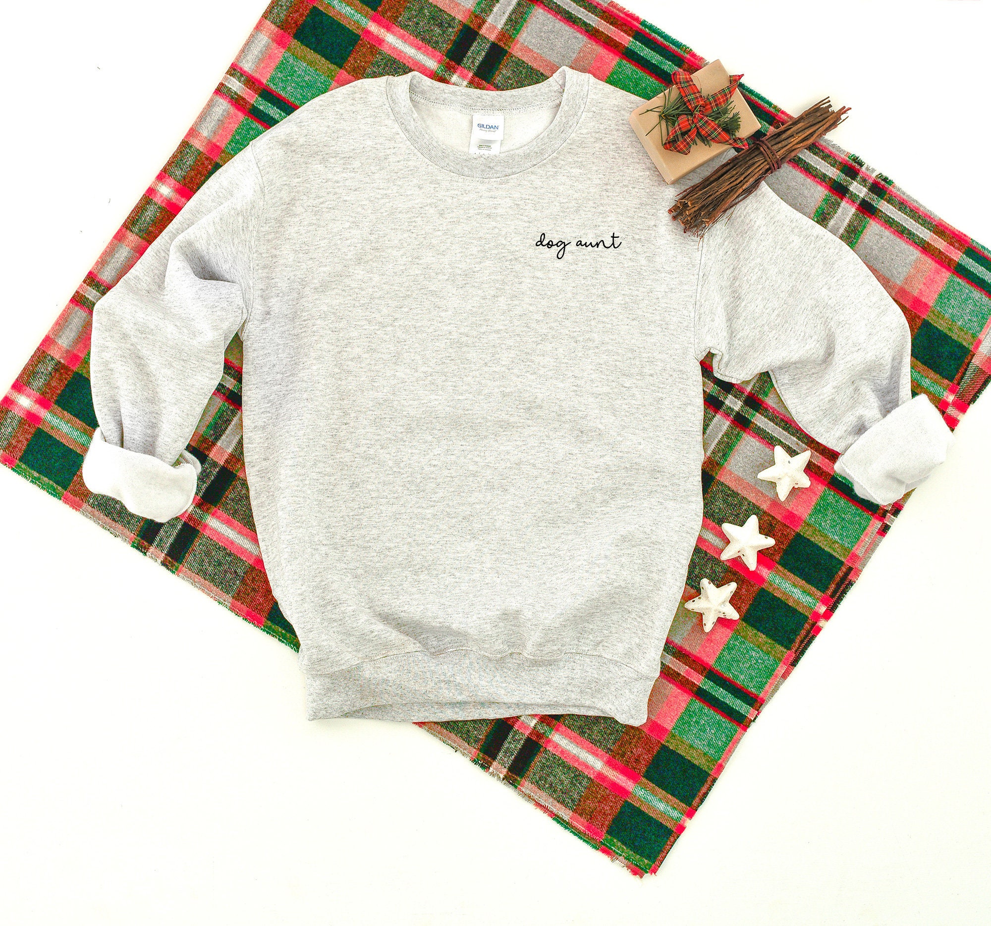Dog Aunt Script Left Chest Heavy Blend Crewneck Sweatshirt, Sweater, Mom Pet Lover Crew Aunt