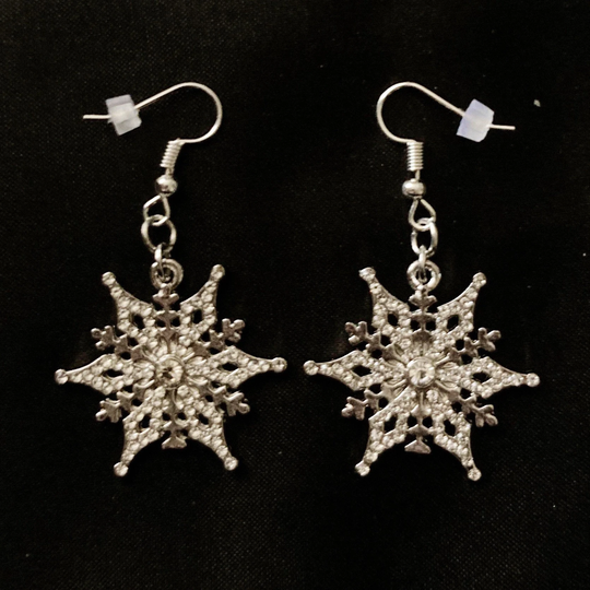 Snowflake Earrings, Silver Snowflakes, Snow Flakes, Glitter Sparkling Winter Holliday Earrings