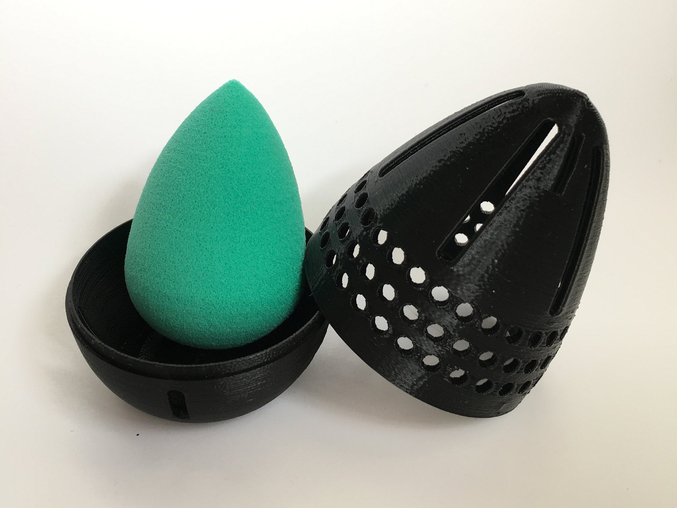 Beauty Blender Travel Case | Black/Black