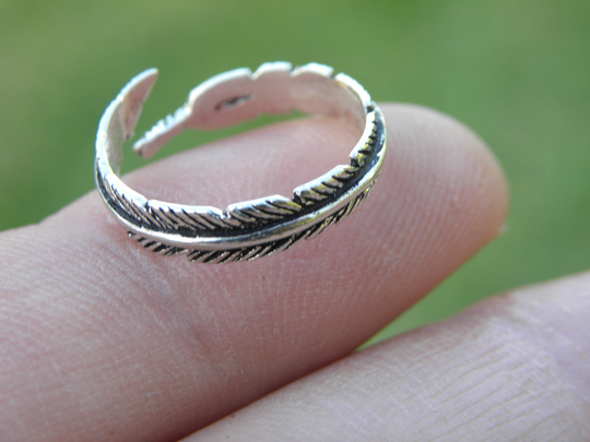 Small Finger Size Women Ring Adjustable For 4 To 5 Solid Sterling Silver 925 Feather