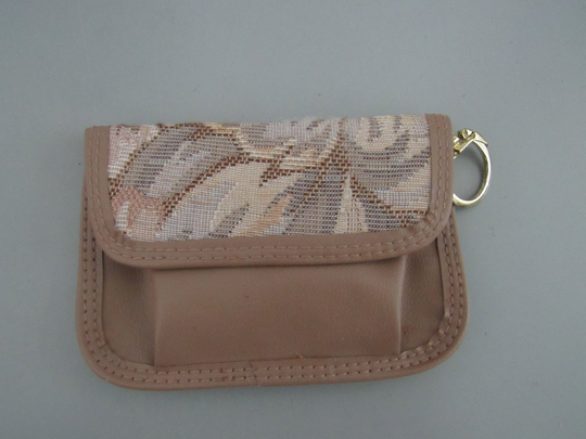 Vintage Avon Gift Collection Rose Taupe Tapestry Key/Coin Case New Old Stock Free Shipping