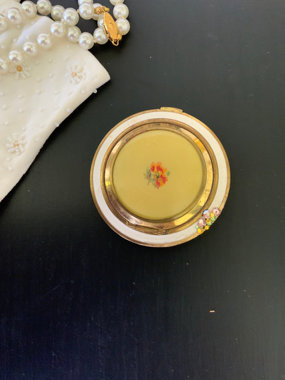 Vintage Guilloche Compact