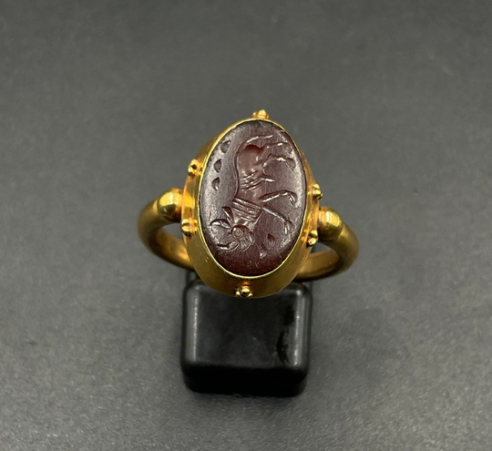 Rare Very Old Ancient Authentic Bactrian Signet Natural Garnet Cow Signet 20K Solid Gold Ring Intaglio