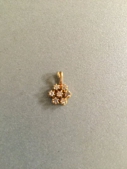 Vintage Small 14K Solid Gold Flower Pendant With Seven Diamonds. Very Elegant & Dainty. A Nice Gift To Someone Special