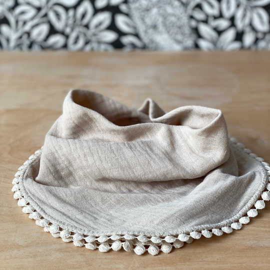 Light Tan Baby Girl Drool Scarf/Cotton Bib Muslin Lace Cream Circle Lace Absorbent For Fancy