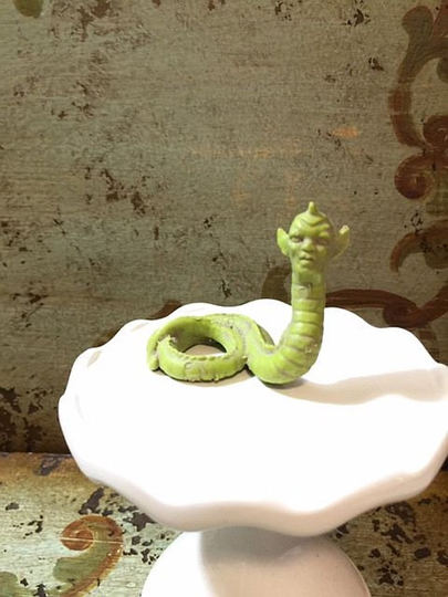 Vintage Dragonriders Of The Styx Worm With Face Plastic Toy Figure