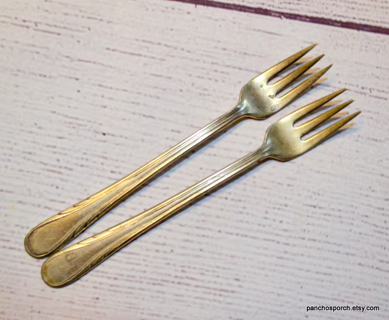 Vintage Argyle Seafood Fork Set Of 2 Tarnished Silver Plate International Silver 1938 Flatware Silverware Panchosporch