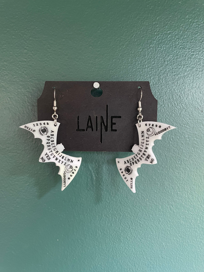 Acrylic Ouija Board Earrings/Bat Shaped Goth Style Witchcraft Creepy Planchette Gothic Accessory Witchy Gift