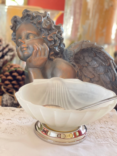 Shell Serving Dish With Spoon
