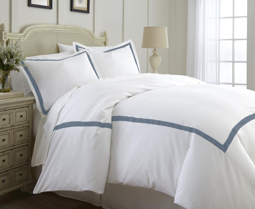 Amrapur Overseas Satin ribbon duvet set Blue Solid Reversible Queen Duvet (Blend with Polyester Fill) | 30600SBG-BLU-QN