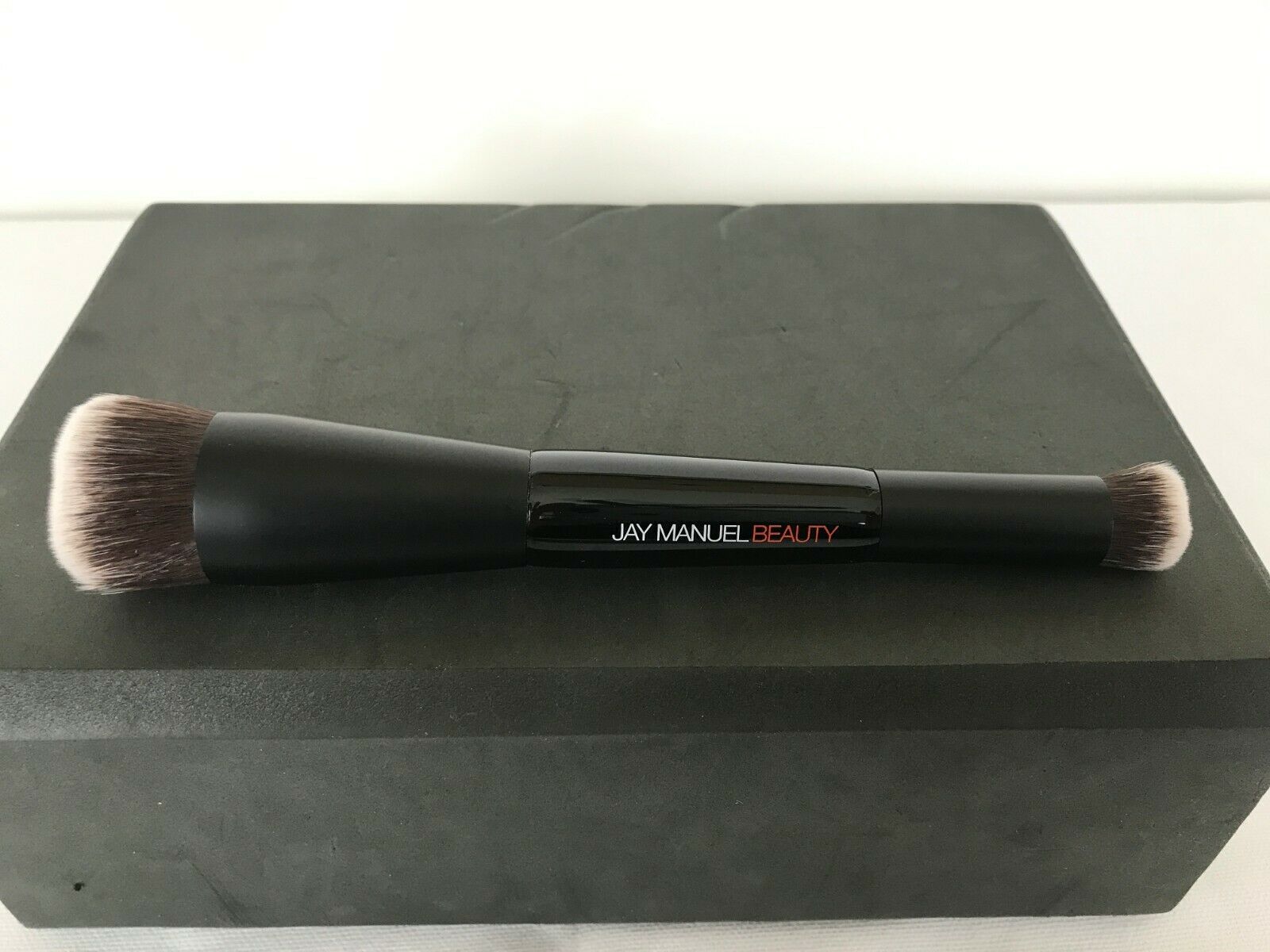 Jay Manuel Beauty Double Ended Blend & Buff Kabuki makeup brush New