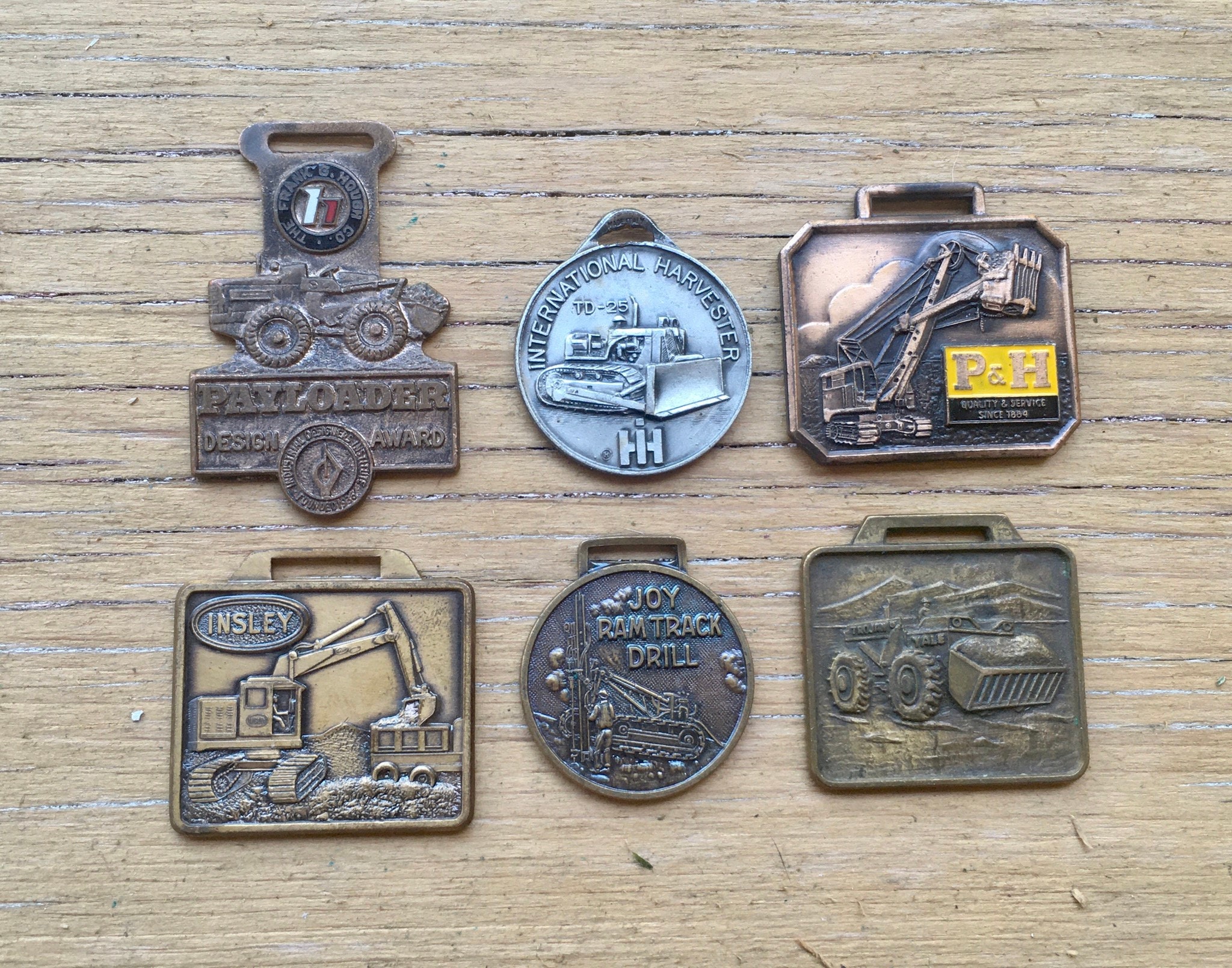 Choice Watch Fob International Harvester, Joy Ram Drill, Frank Hough Payloader, P&h, Insley, Yale Bulldozer Vintage Key Keychain M