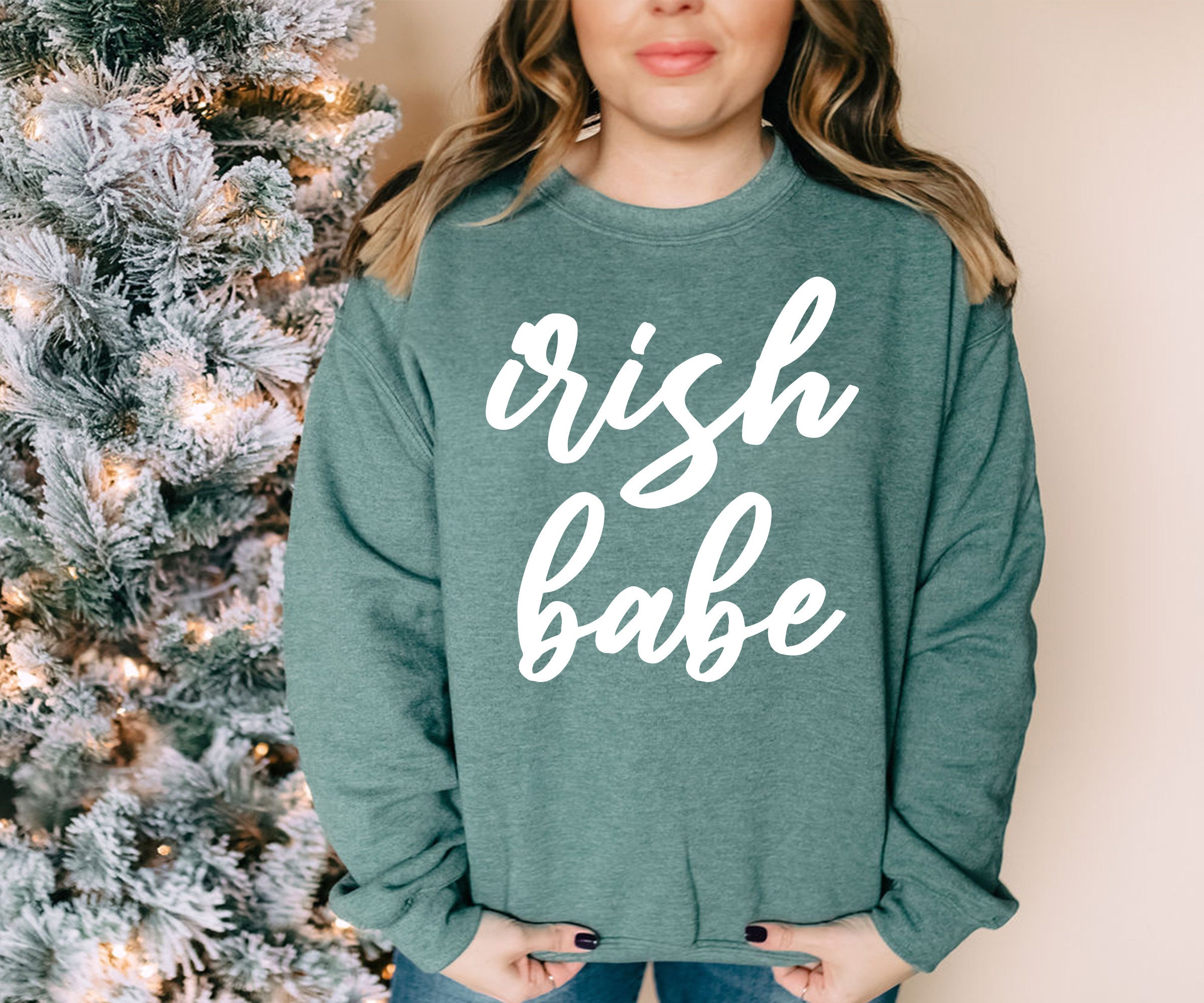 Irish Babe St Patricks Day Womens Sweatshirt