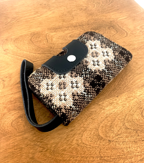 1970S Ladies Wallet With Wrist Strap Black Brown Tan Cream Silver Tone Hardware