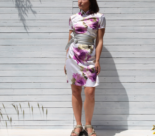 Vintage Chinese Style Silk Blend Satin White/Lilac Lavender Floral Dress.size S