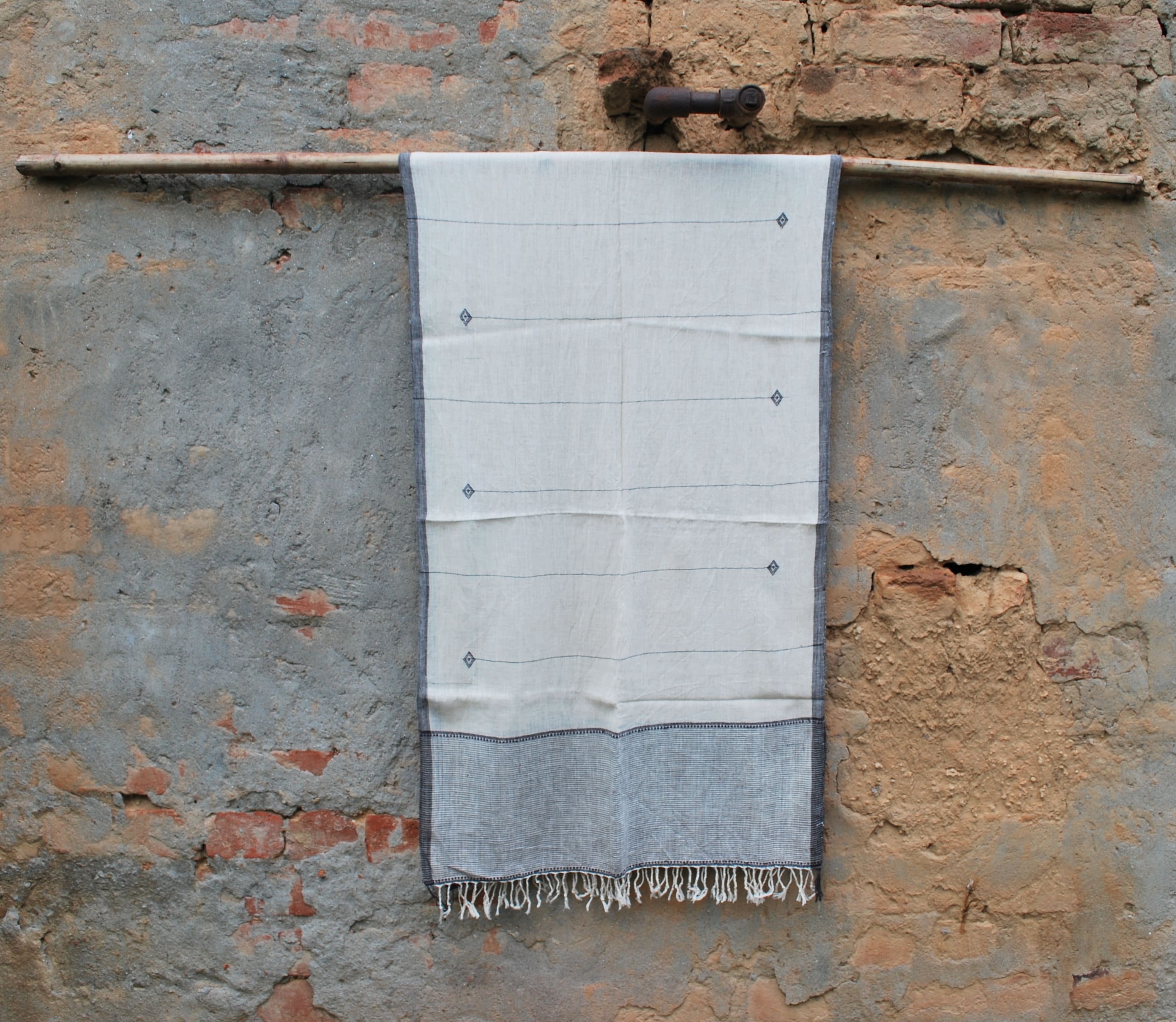 Handspun Handwoven Organic Khadi Cotton Natural Dyed Stole