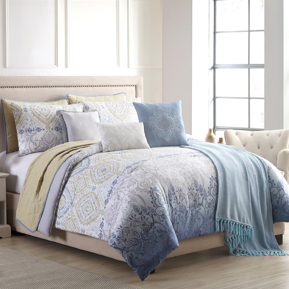 Amrapur Overseas Dresden Blue Damask Reversible King Comforter (Blend with Polyester Fill) | 3CMCV10E-DSD-KG